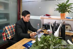 罗体：佛罗伦萨球员内讧，队友对博纳文图拉曝粗口并做闭嘴手势